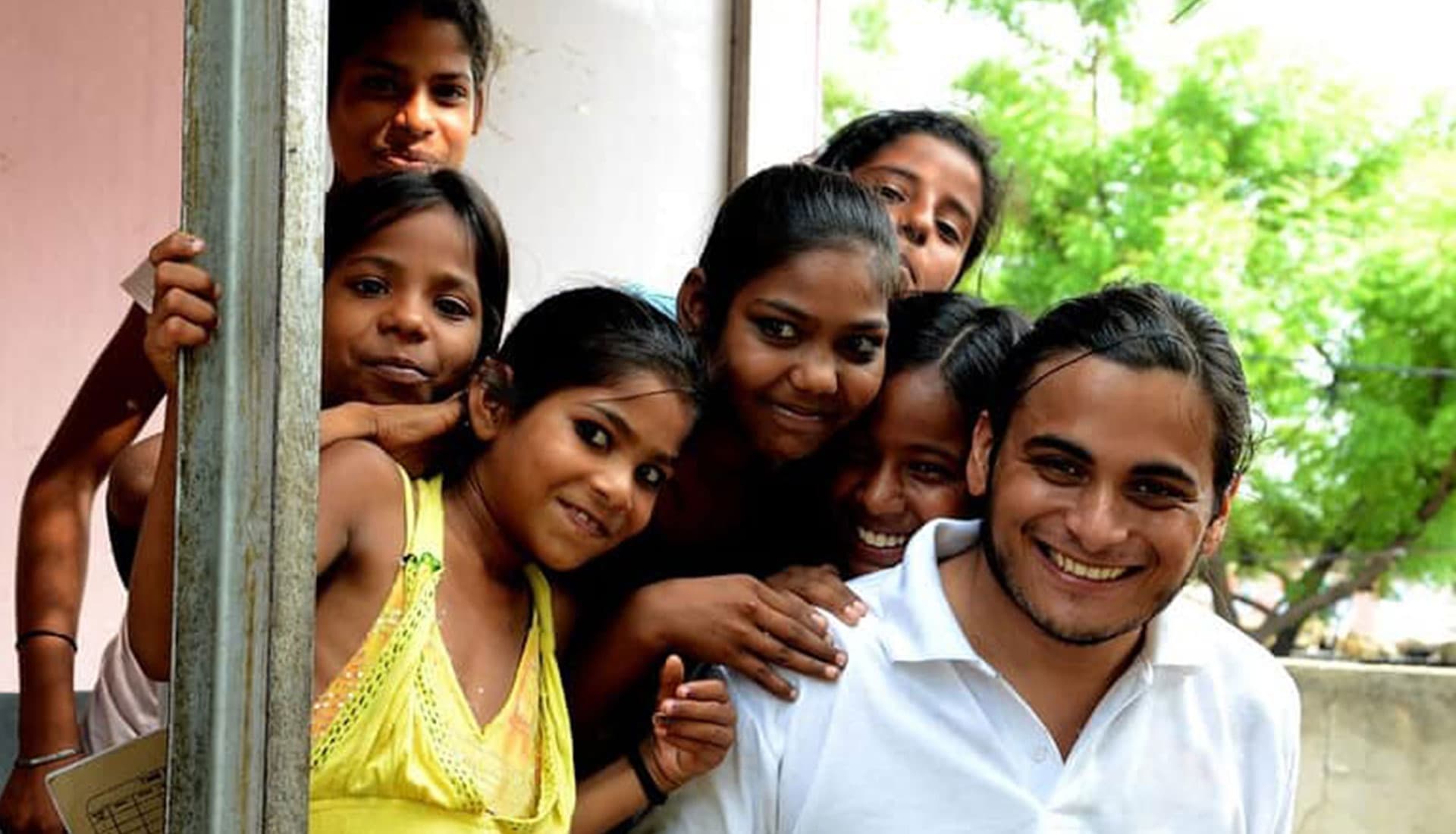 DAS staff and children from the community